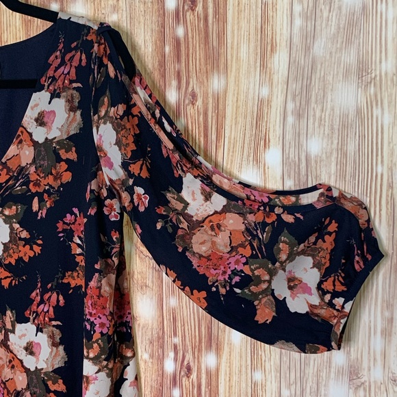 Lulus Shifting Dear Dress Size Small Cold Shoulder 3/4 Sleeves. Party Dress - Picture 7 of 9